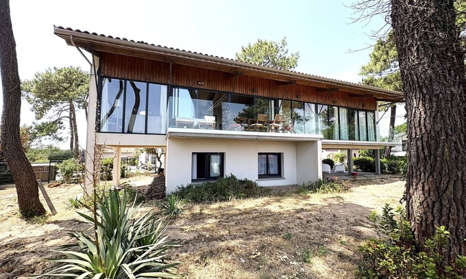 Le Canon Villa | Modern villa in Le Canon, up to 10 people, stunning view