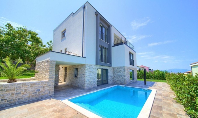 Njivice Villa | Modern Villa Siora with a swimming pool