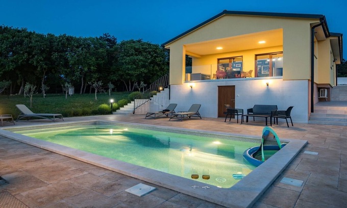 Puntera Villa | Modern Villa Tai with a swimming pool