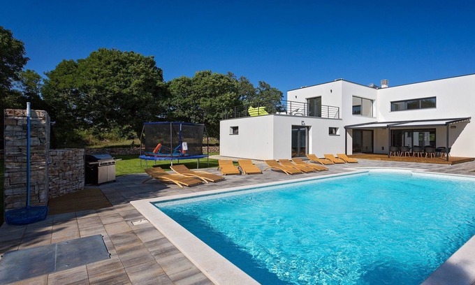 Belavici Villa | Modern villa with large pool in a quiet place in Istria