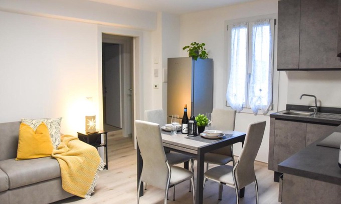 Como Apartment | Moderno appartamento - 15 minuti dal centro e parcheggio pubblico gratuito