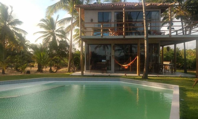 Belmonte Ski Chalet | MOGIQUIÇABA BEACHFRONT HOUSE