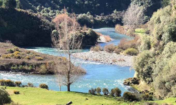 Te Haroto RV Rental | Mohaka River Farm - Campsite