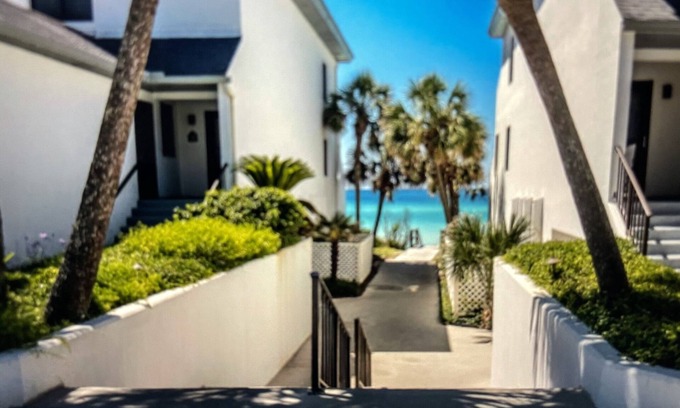 Santa Rosa Beach Condo | Mom’s Beach Paradise Kids Nook Private Beach Pool 2.5 BR BA Condo 30A
