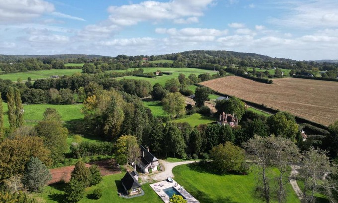 Coudray-Rabut House | MONA