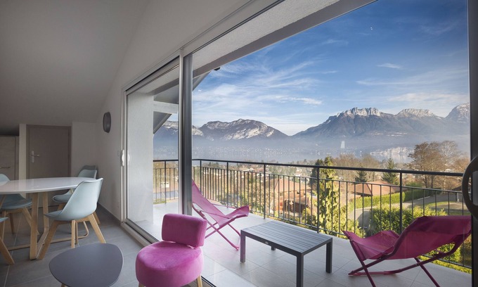 Sevrier Apartment | Mont Blanc Apartment - Lake View Floor 2