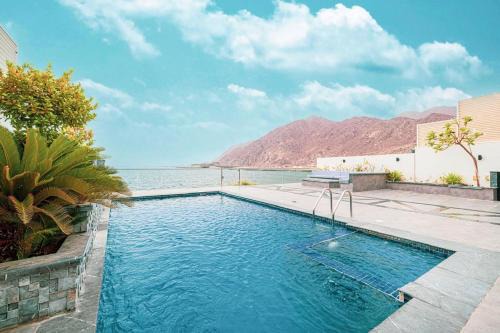 Sharm Villa | Montagne 1 Luxury Villa 4 BR - Al Dana Island Fujairah