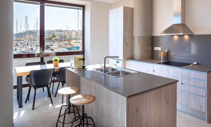 Arenys de Mar Apartment | MONTCALVARI - LIVE AN EXPERIENCE NEAR THE SEA, SURROUNDED BY BOATS