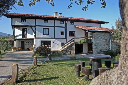 Bolibar House | Monte Baserria