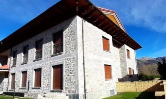 Puebla de Lillo Apartment | Montes de Lillo -Vut LE 625