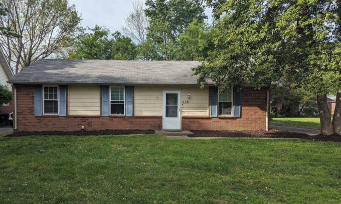 McMurray House | Month-to-Month Furnished Ranch Rental