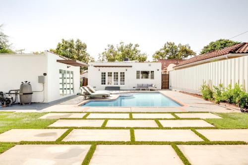 Melrose House | Monthier Melrose PO7H2O0