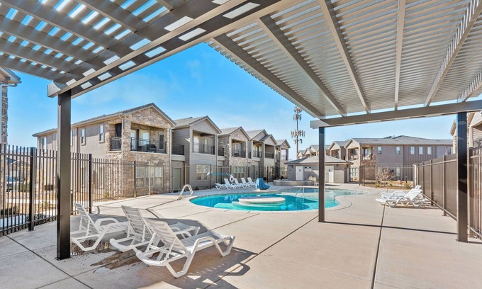 Ivins House | Monthly Azalea Escape|Community pool and hot tub, grill, Smart Tvs