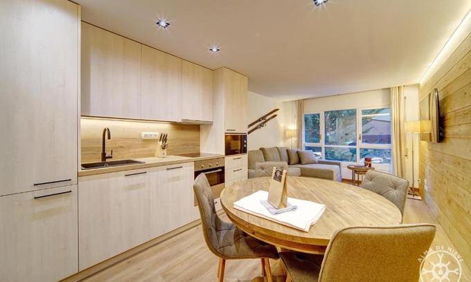 Baqueira Apartment | MONTLUDE de Alma de Nieve
