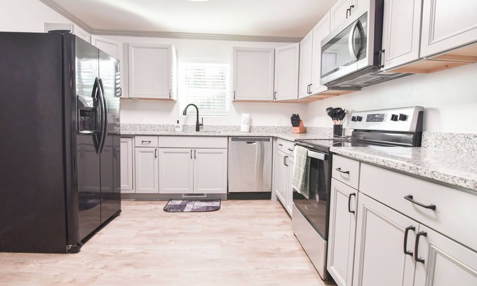 Rock Hill House | Moody 3BD near Riverwalk, BMX & I-77nn
