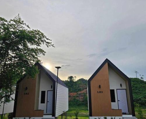 Than To Hotel | Moon lake resort