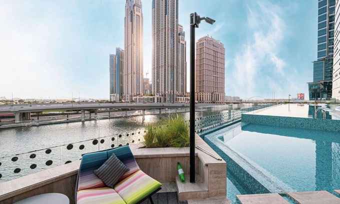 Trade Centre 1 Apartment | Moon Stays - 5 PAX Missoni Flat - Canal View