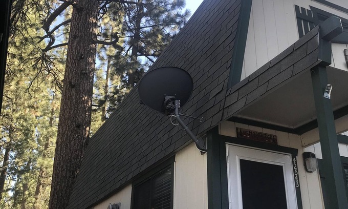 Big Bear Lake Cabin | Moonridge Retreat-Spa/BBQ/4 Season Retreat-Blocks from both mountain bike parks