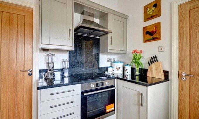 Pickering House | Morgan's Rest - One Bedroom House, Sleeps 2