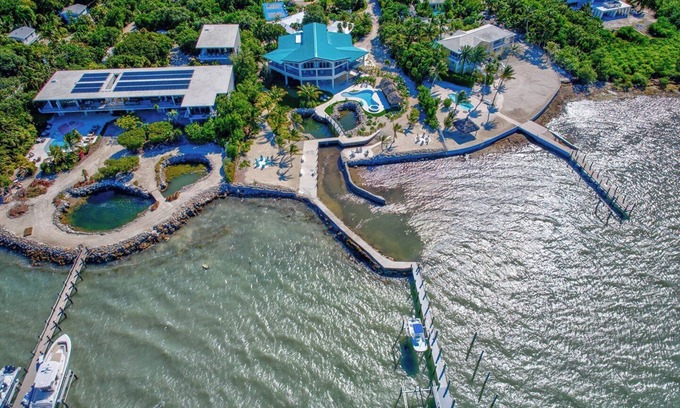 Marathon House | Morton Manor Estate - 9bed/7.5bath multi home prop