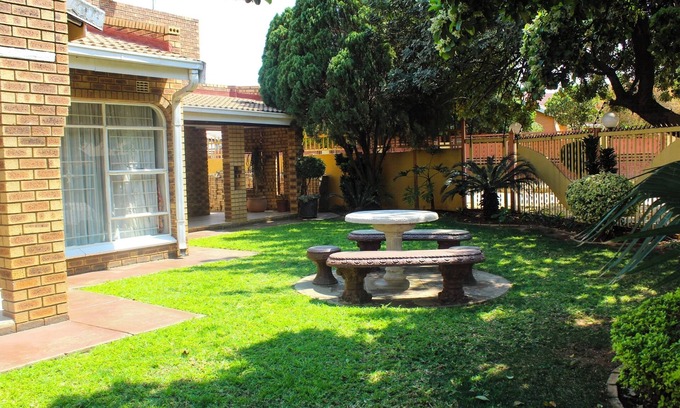 Rustenburg Bed & Breakfast | Mosele wa Pula Guesthouse