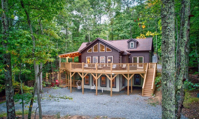 Beech Mountain House | Mossy Rock Retreat - hot tub, views, Beech Mountain