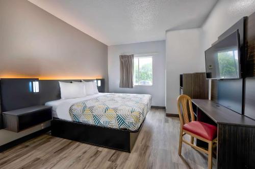 Benbrook Hotel | Motel 6-Benbrook, TX - Fort Worth