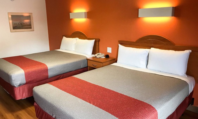 Concord Hotel | Motel 6 Concord, CA