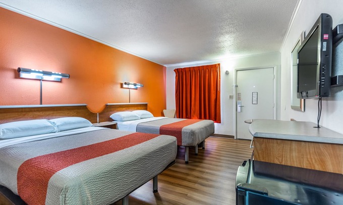 Mount Vernon Hotel | Motel 6 Mount Vernon, IL