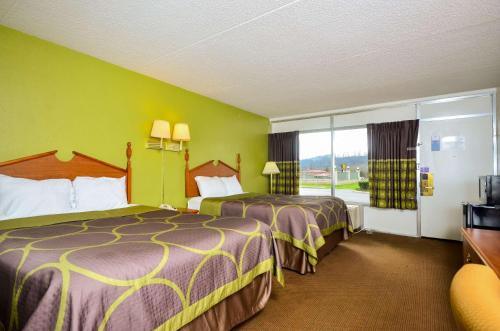 Pulaski Hotel | Motel 6-Pulaski, TN