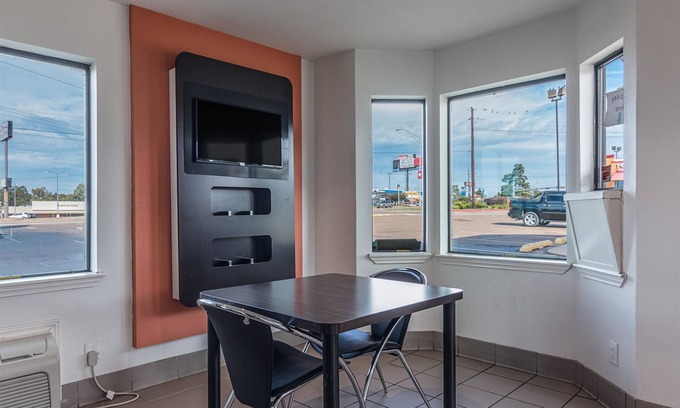 Texarkana Hotel | Motel 6 Texarkana, AR