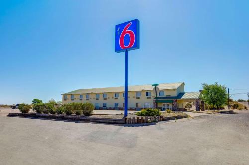 Truth or Consequences Hotel | Motel 6-Truth Or Consequences, NM