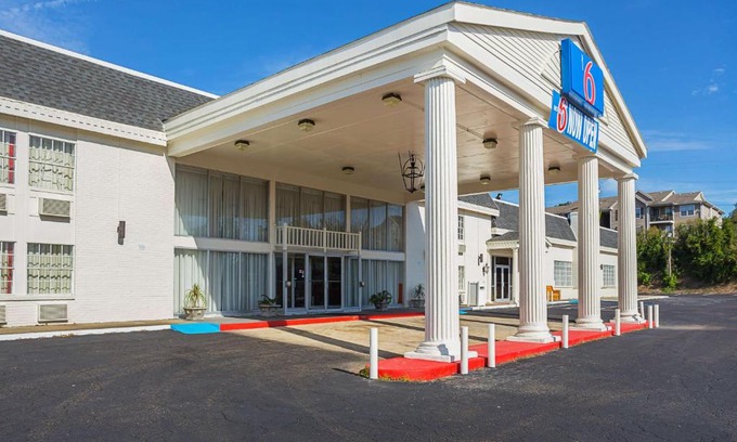 Vicksburg Hotel | Motel 6-Vicksburg, MS