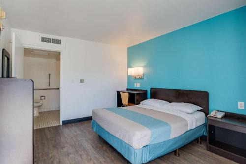 Winnemucca Hotel | Motel 6-Winnemucca, NV