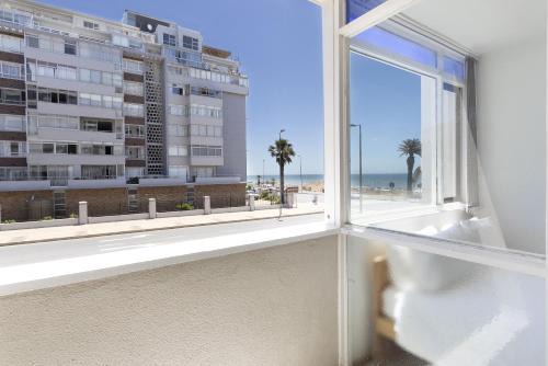 Mouille Point Apartment | Mouille Grange 108 by Host Agents