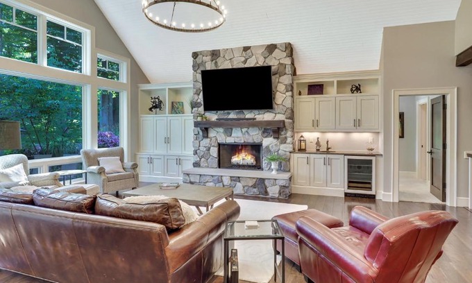 Boyne Falls House | Mount Saalbach
