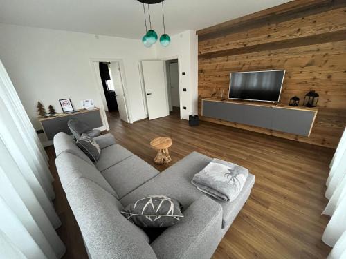 Giustino Apartment | Mountain Garden Apartments Abete