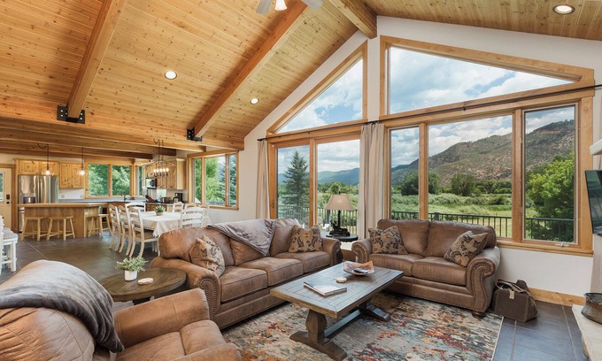 Durango House | Mountain Home on 5 Acres - 10 Min to DGO - Views/Deck/Pool & Ping Pong Table