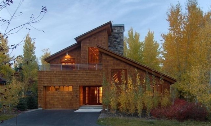 Ketchum House | Mountain luxury at a reasonable price! Ideally located in Ketchum near the YMCA