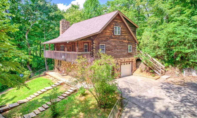 Sylva House | Mountain Memories