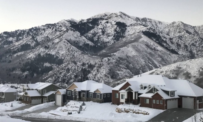 Mountain Green House | Mountain setting with magnificent views of Wasatch Peaks 30 min drive to SLC!