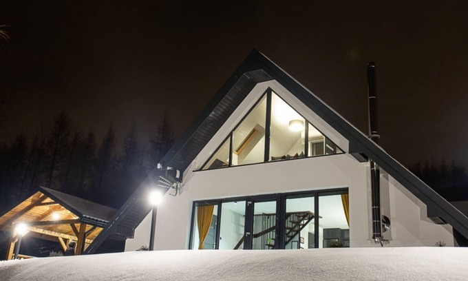 Posada Gorna House | Mountain Stay with Hot Tub