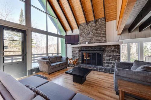 Beaupre Ski Chalet | Mountain View 148 - 4 chambres - 13 personnes