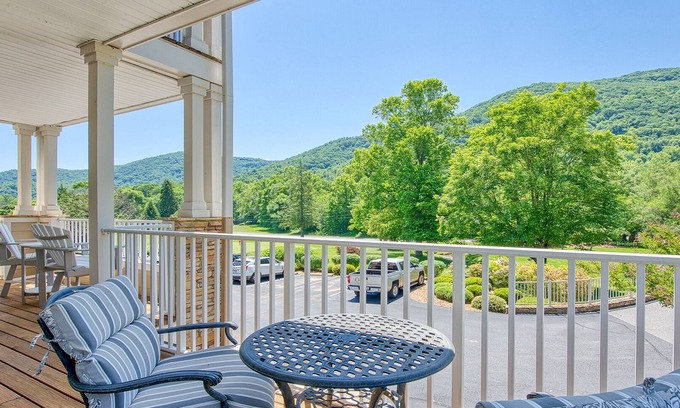 Maggie Valley Condo | Mountain View and 8th green! 70" TV, gas fireplace, Fast WIFI,Amenities included