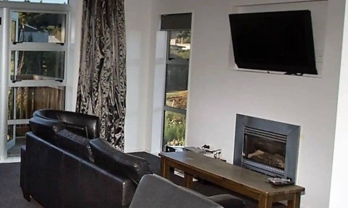 Ohakune Apartment | Mountain View Apartments - 27B&C/6 Bedrooms