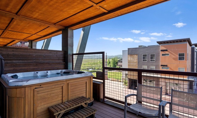 Kimball Junction Condo | Mountain-View Balcony | Private Hot Tub + Fireplace | PC Adventure Hub