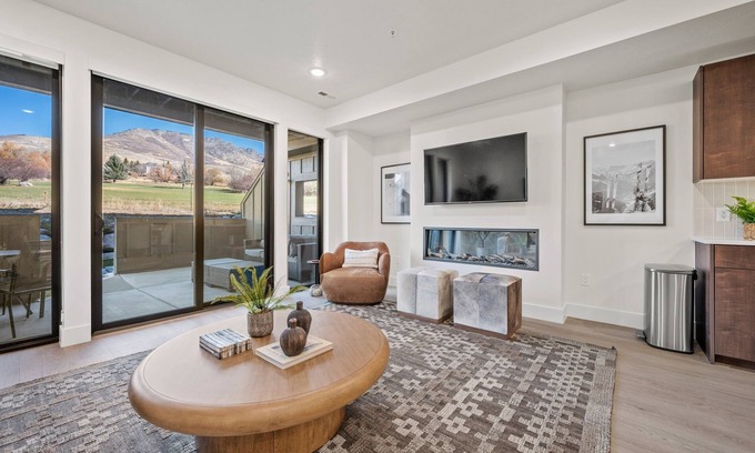 Eden Condo | Mountain View Golf Haven Pt C105 | On the Fairway