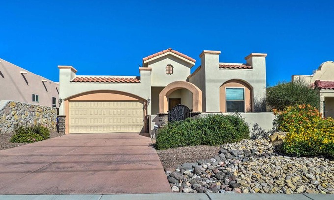 Las Cruces House | Mountain-View Las Cruces Getaway with Gas Grill