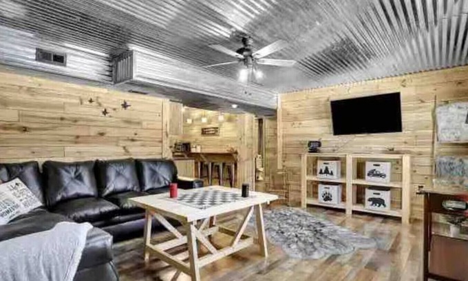 Wardensville Apartment | Mountain Views Hot Tub Gameroom Firepit