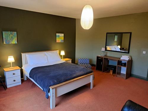 Killorglin House | Mountain Widok Accommodation Only